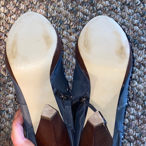GUESS heels - Picture 4 of 4